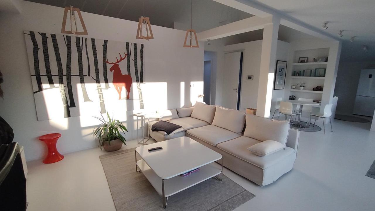 Loft 85 M2 Wilanow Krolewski Self Checkin Warsaw Exterior photo